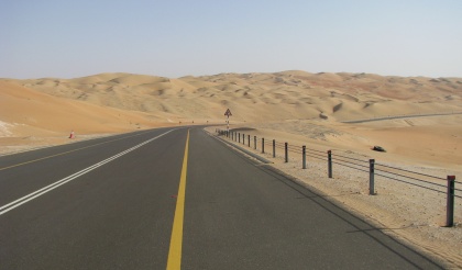 Moreeb Dune Road Guide: UAE’s Ultimate Desert Drive